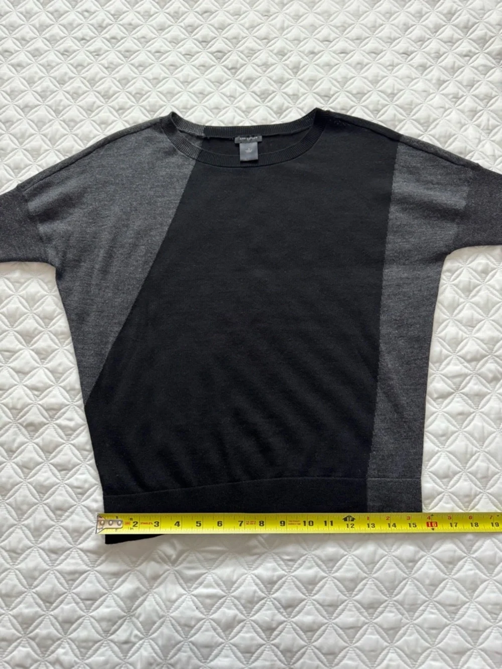 Ann Taylor Factory Black Gray Colorblock Wool Blend Short Sleeve Sweater Size S